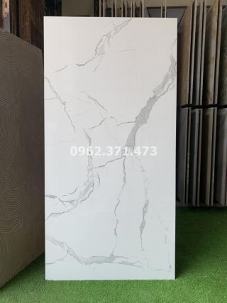 Gạch 60x120 Trung Quốc nhũ vàng vân mây KHL12396