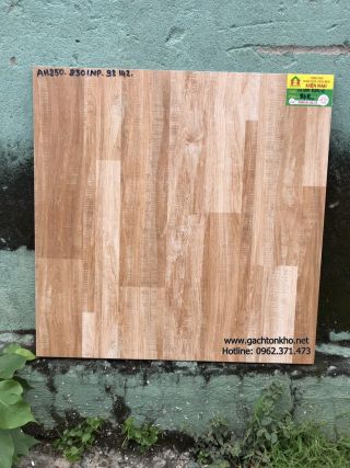 Đá mờ giả gỗ 60x60 lát nền phòng khách đẹp