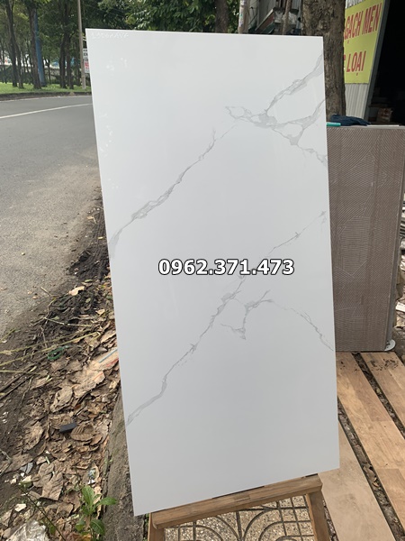 gạch 60x120 trắng kh&oacute;i tồn kho