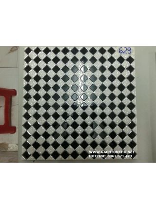 Gạch caro trắng đen nhũ bạc 30x30 ms69