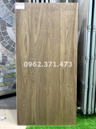 Gạch lát nền vân gỗ 600x1200 Royal
