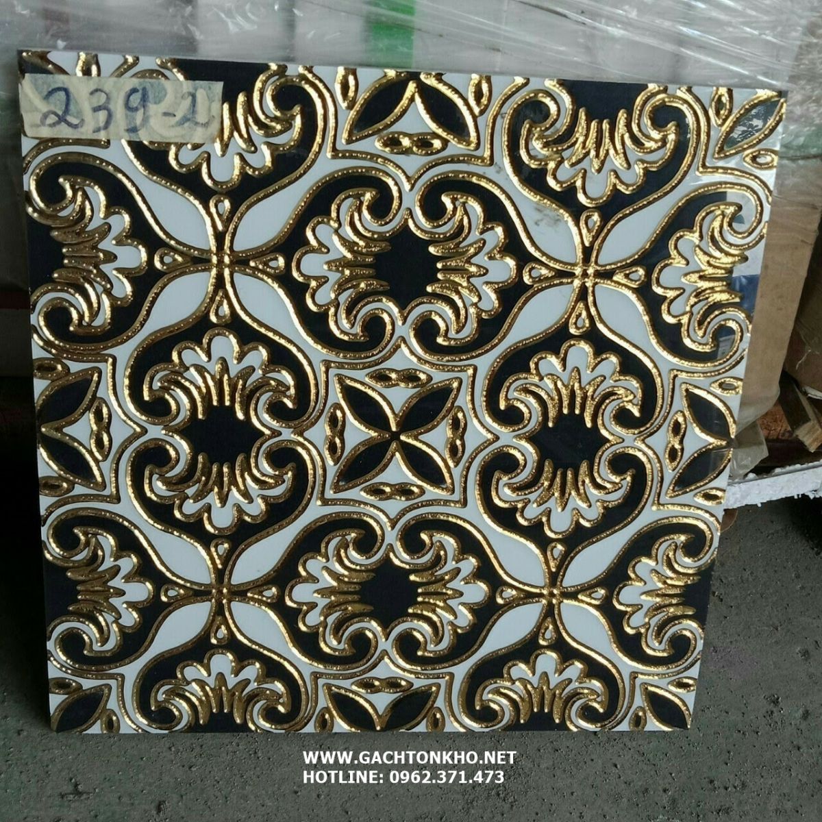 gạch 30x30 nhũ v&agrave;ng d&aacute;n tường 239-2